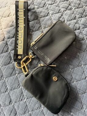 Lululemon Black Keychain Pouch Duo with Gold Hardware Like New Condition